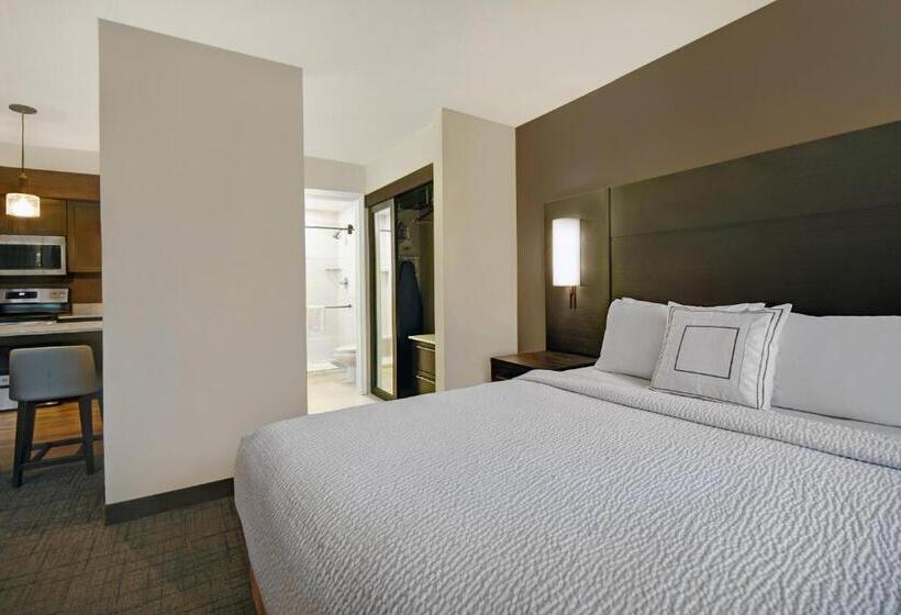 استودیوی استاندارد, Residence Inn Louisville Airport