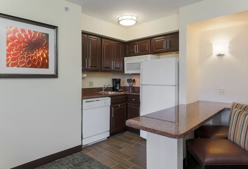 스위트, Staybridge Suites Philadelphia/mount Laurel, An Ihg