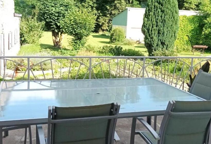 Апартаменты 1 Спальня Вид на Сад, Chez Pierre