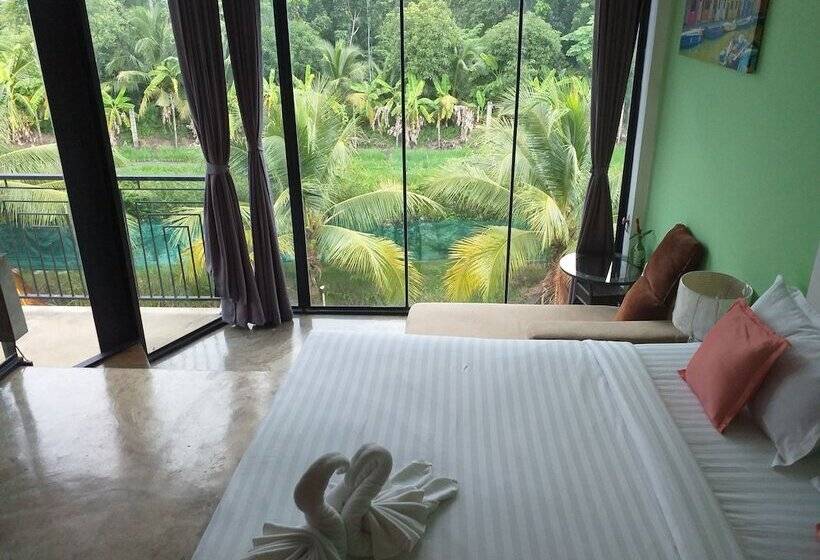 디럭스 룸, Plernsalaya Resort