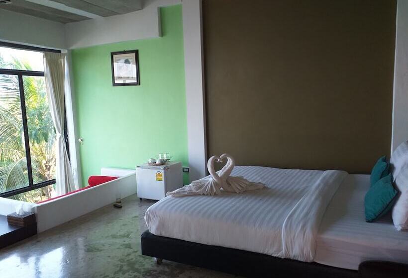 디럭스 룸, Plernsalaya Resort