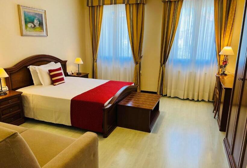 Семейный Номер, Albergo Italia