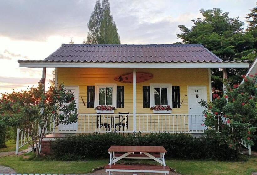 샬레, The Green Land Farm