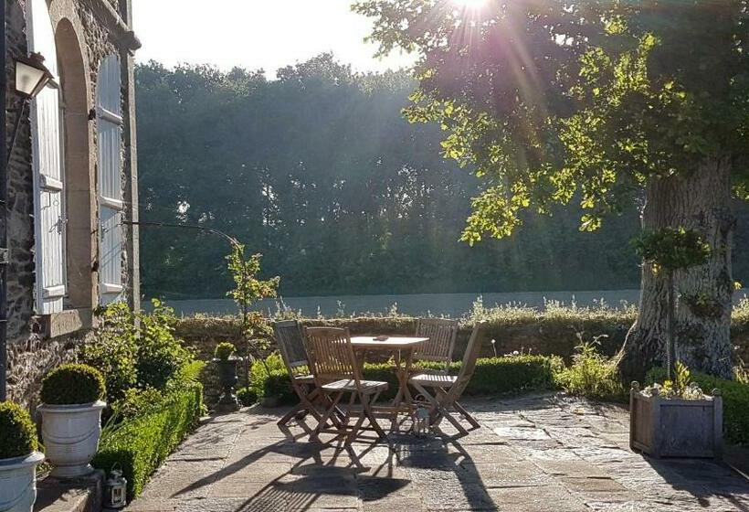 Номер Стандарт, Le Manoir De La Bigotière