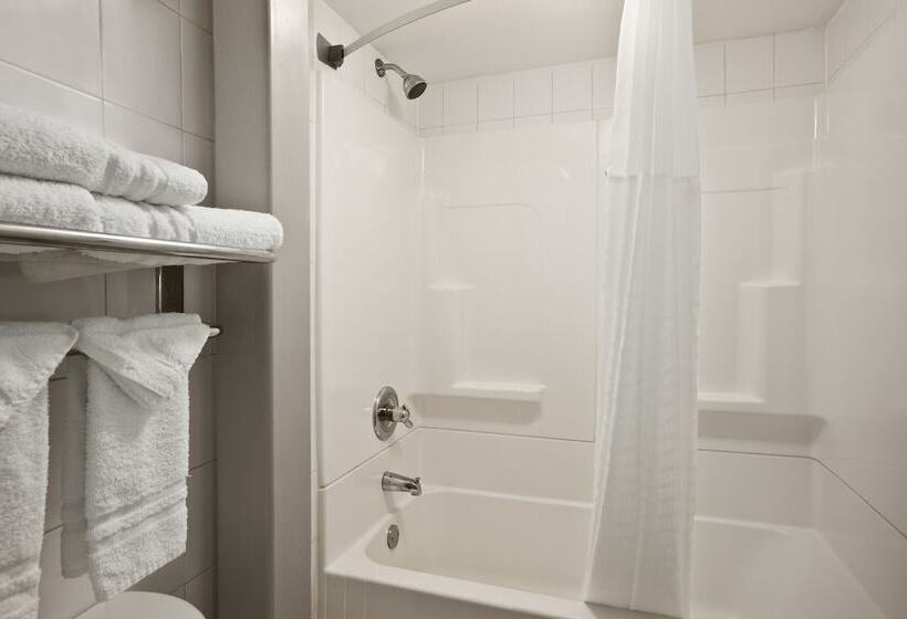 Номер бизнес-класса, Days Inn By Wyndham Philadelphia Convention Center