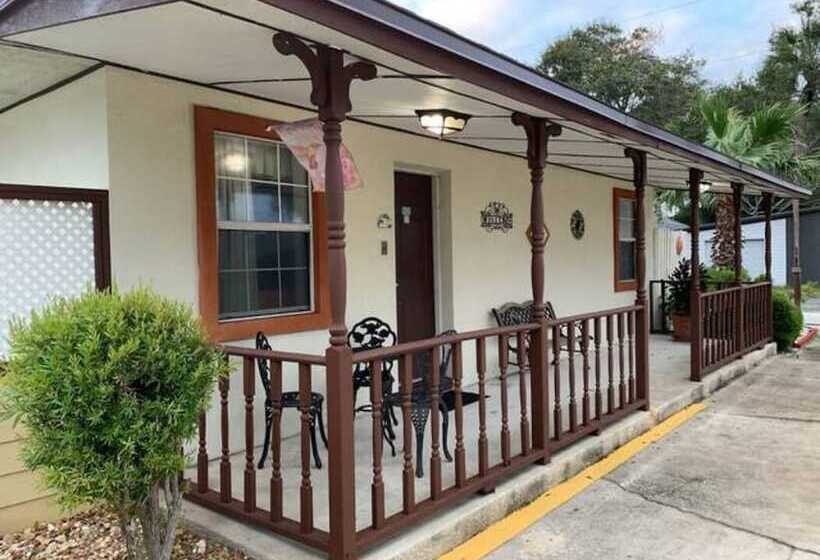 سوییت, Travelodge By Wyndham Hotel & Cottages St Augustine   Historic