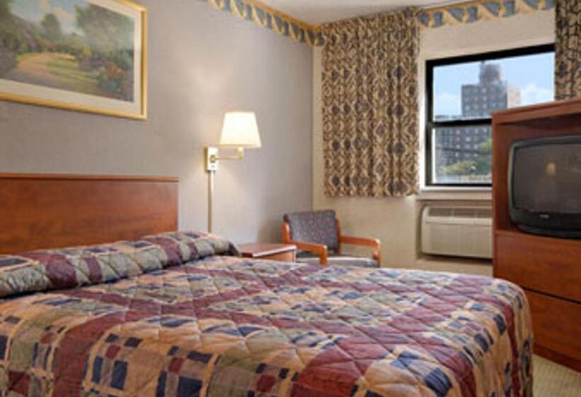 高级大房间, Super 8 By Wyndham Long Island City Lga