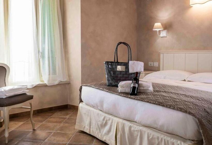 اتاق لوکس با تخت بزرگ, Agriturismo Relais La Casina
