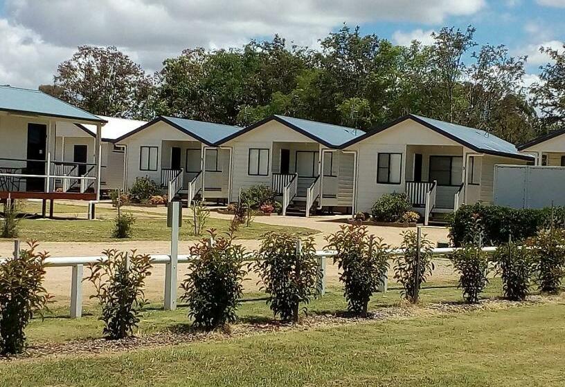 Вилла 1 Спальня, Wondai Accommodation Units And Villas