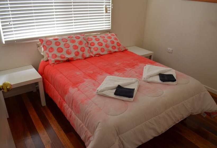 Вилла 3 Спальни, Wondai Accommodation Units And Villas