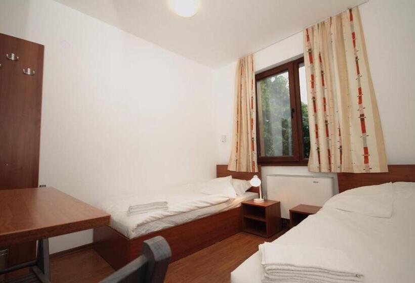 Номер Economy, Yan Bibiyan Guest House
