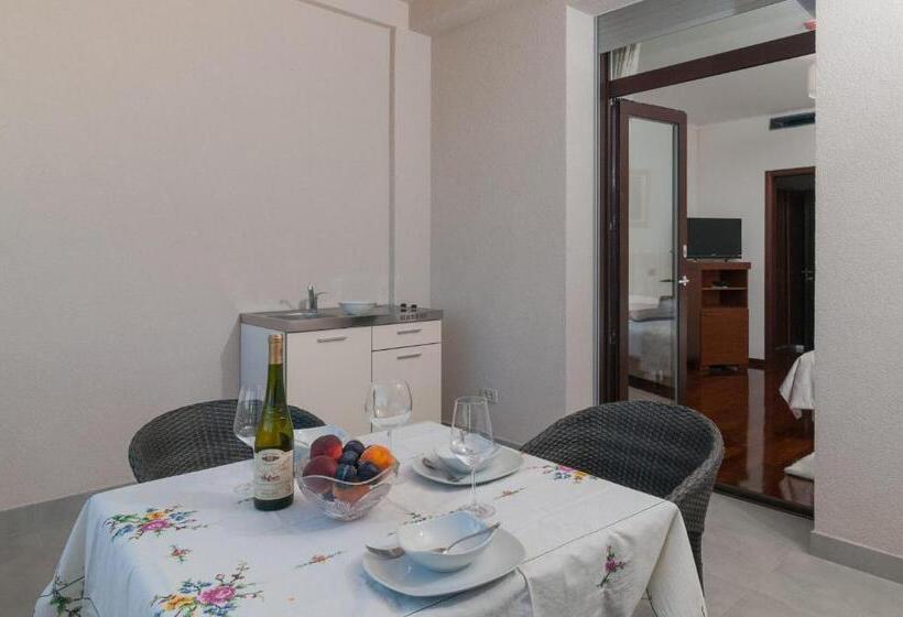 带阳台的豪华间, Luxury Rooms Near The Beach