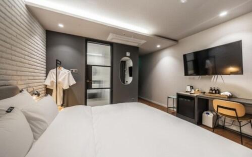 Номер Deluxe, Brown Dot Hotel Sajik Baseball Stadium