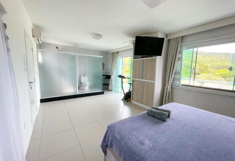 디럭스 스위트 킹 침대, Ipê Palmas Hostel