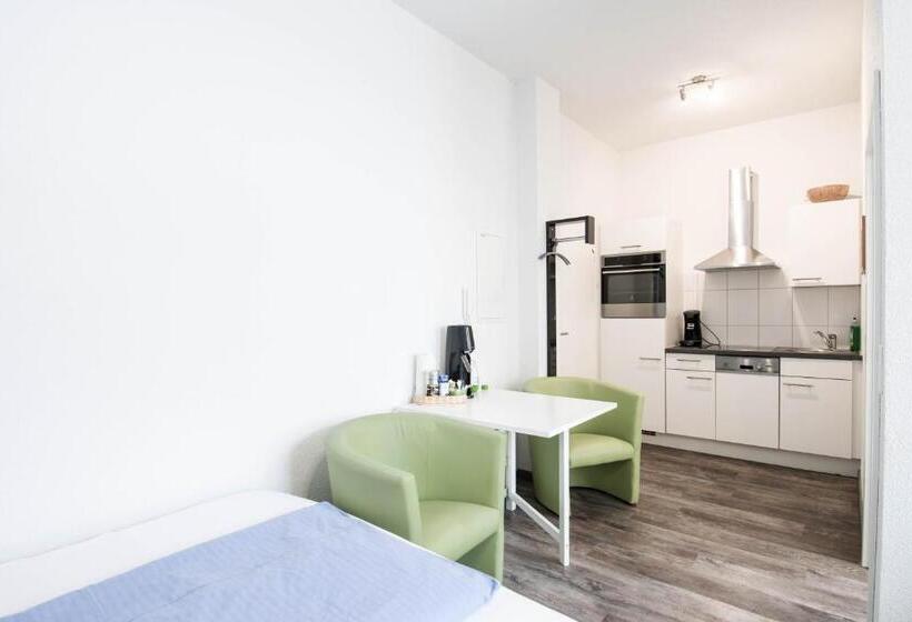 스탠다드 스튜디오, Apartmenthaus Aalen