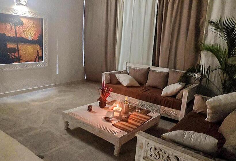 سوییت, Kimya House, Watamu
