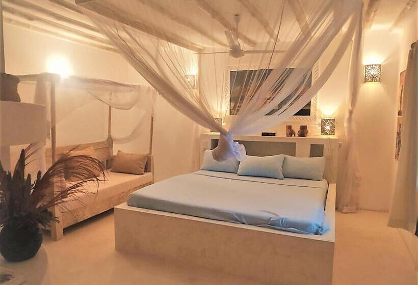اتاق سوپریور با تخت بزرگ, Kimya House, Watamu