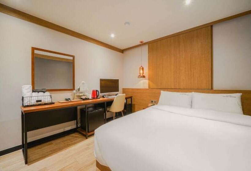 Номер Стандарт, The Stone Bridge Hotel Dongnae