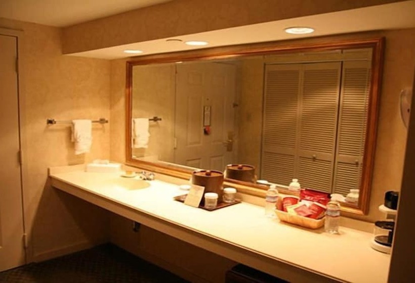 Номер Стандарт 2 Двуспальные Кровати, Inn At Reading  & Conference Center