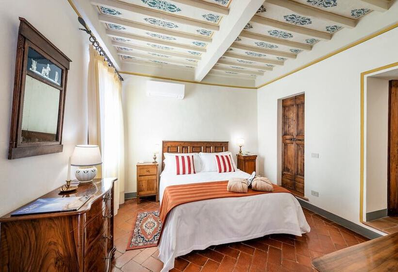 Полулюкс, Relais Vignale & Spa