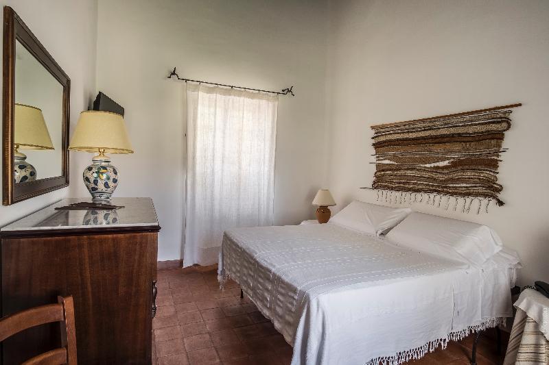 Классический Номер Вид на Сад, Relais Vignale & Spa