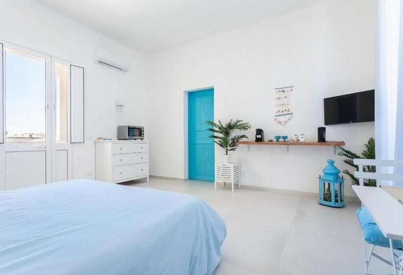 Номер Стандарт с Балконом, Darsena Sunset Suites By Wonderful Italy
