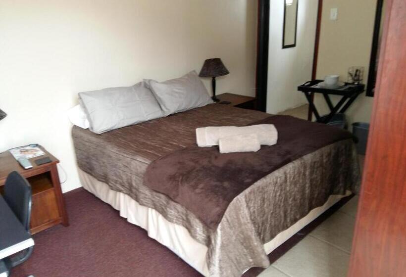 Номер Стандарт, Pine Tree Lodge Pe