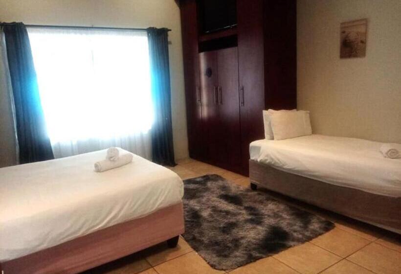 Семейный Номер Deluxe, Pine Tree Lodge Pe