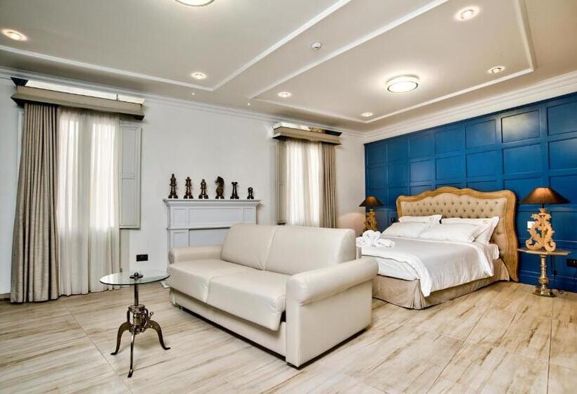 اتاق لوکس با بالکن, 50th Guest House