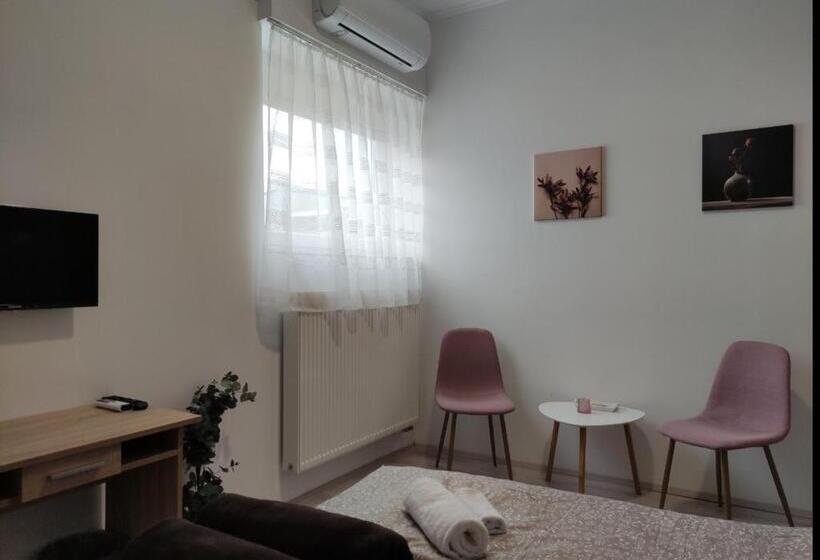 标准间, Szilas Park Motel