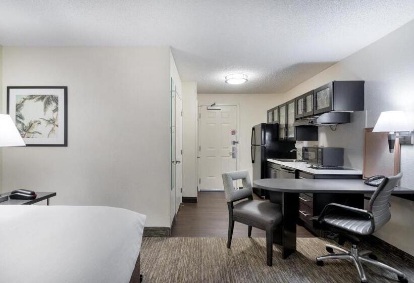 استودیوی استاندارد, Candlewood Suites Lake Mary, An Ihg