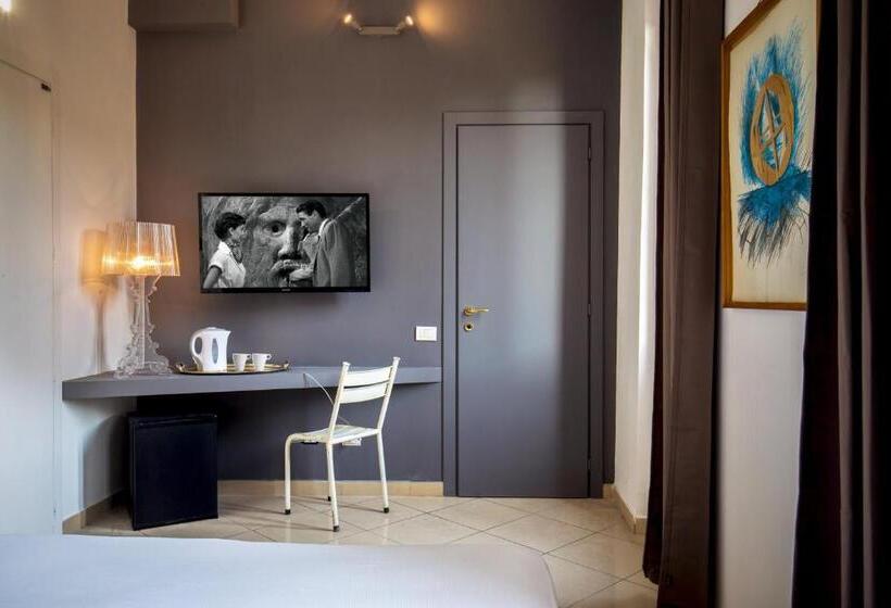 اتاق استاندارد برای معلولان, Crossroad