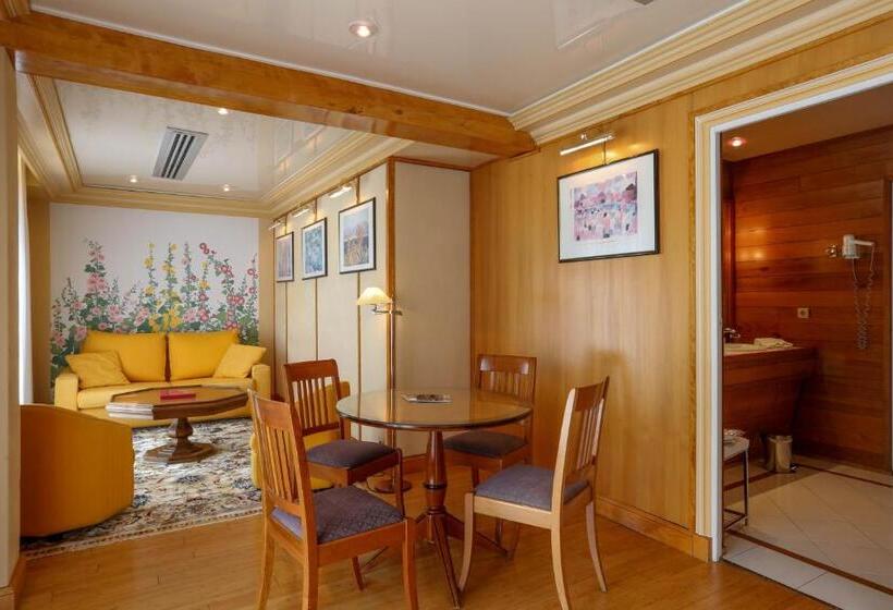 سوییت, Relais De La Poste