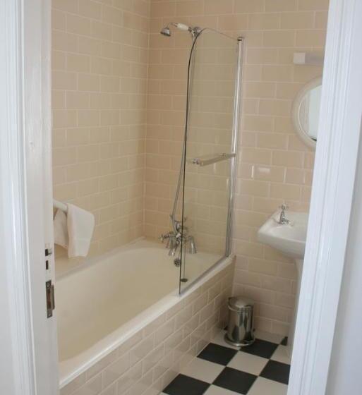 Family Suite, Roundstone House