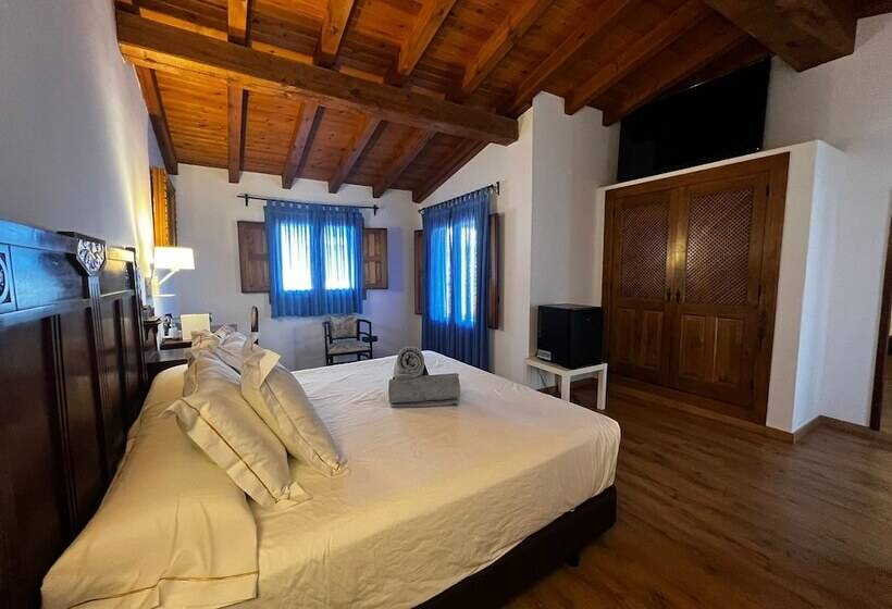 Номер Стандарт с Террасой, Hospedium Hotel Rural Abadía De Yuste