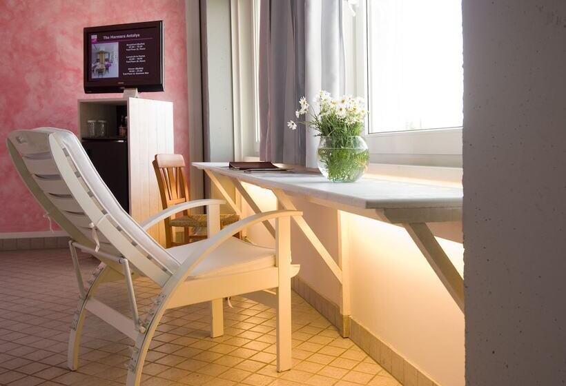 Quarto Standard Vista Cidade, The Marmara Antalya