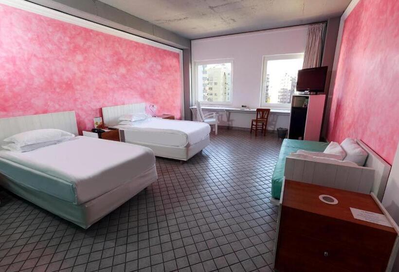 Quarto Triplo Standart, The Marmara Antalya