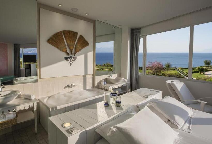 Quarto Triplo Deluxe, The Marmara Antalya