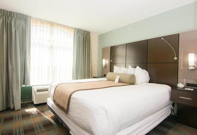 Студия Deluxe, Wingate By Wyndham   Orlando International Airport  Free Hot Breakfast