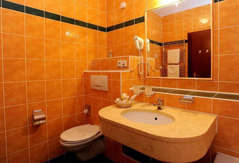 Номер Стандарт, Romantic Hotel Mlýn Karlstejn