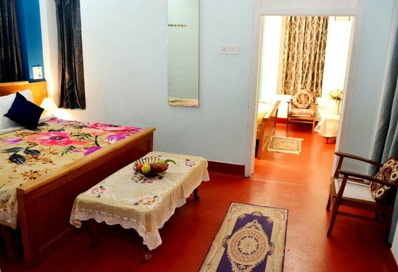 패밀리 스위트, Solan Retreat