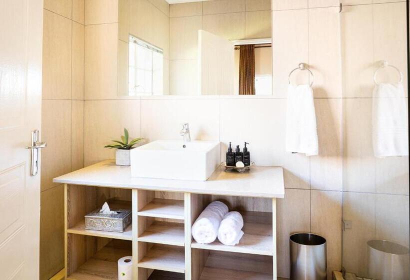 Номер Deluxe, Kathu Gamagara Lodge
