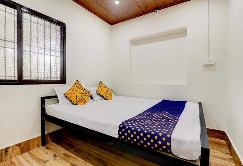 三人经典房间, Spot On Nandish Lodge