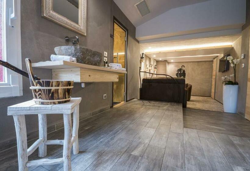 Люкс, Auberge Au Boeuf