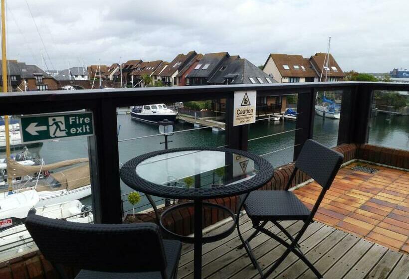 Номер Superior Кровать Кинг, Boathouse