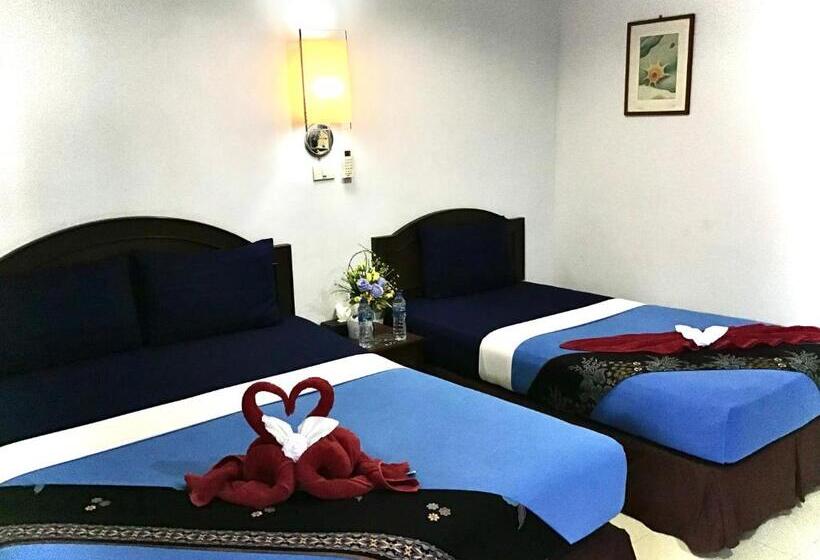 디럭스 방갈로, Andaman Beach Resort Koh Jum