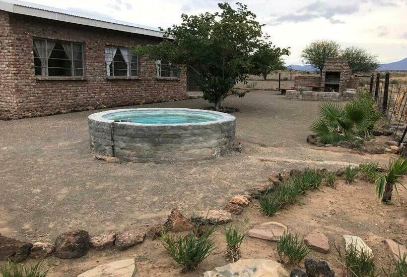 Дом 3 Спальни, Kalkfontein Guesthouse