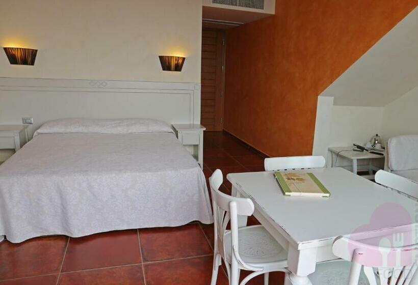 Семейный Номер, Cavril Agriturismo