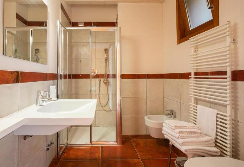 Семейный Номер, Cavril Agriturismo