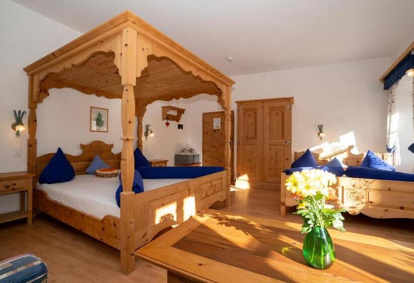 Четырехместный Номер Стандарт, Crusch Alba Sta Maria